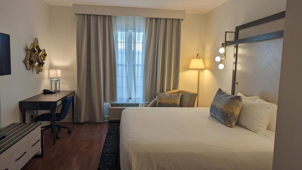 Hotel Indigo Jacksonville-Deerwood Park By Ihg Zewnętrze zdjęcie