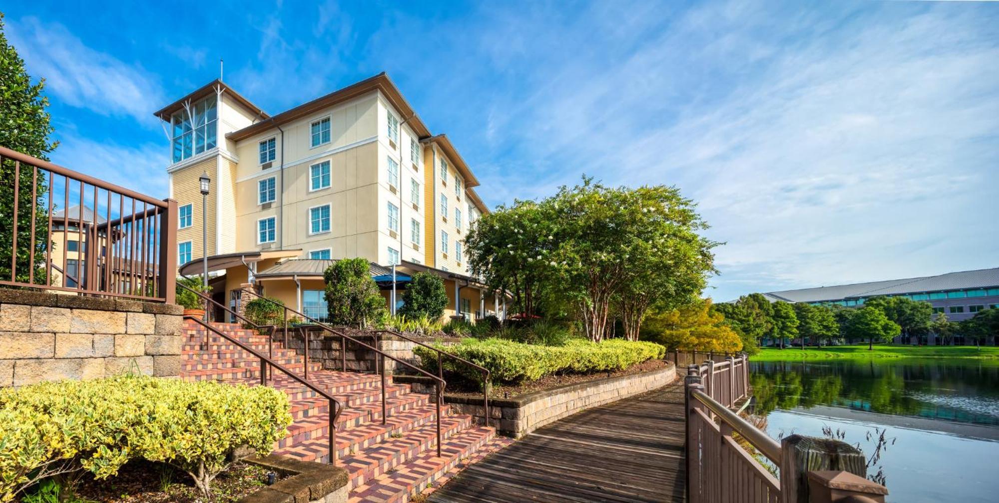 Hotel Indigo Jacksonville-Deerwood Park By Ihg Zewnętrze zdjęcie