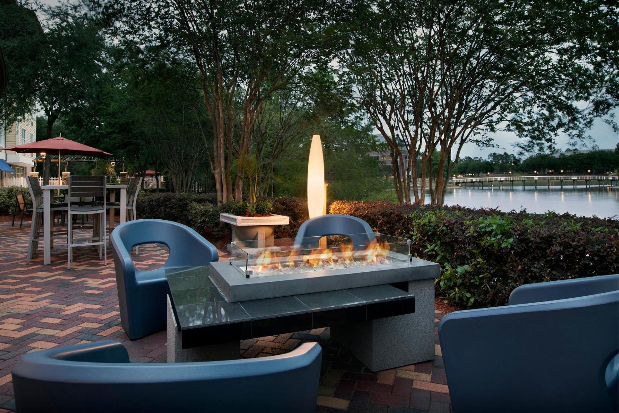 Hotel Indigo Jacksonville-Deerwood Park By Ihg Zewnętrze zdjęcie
